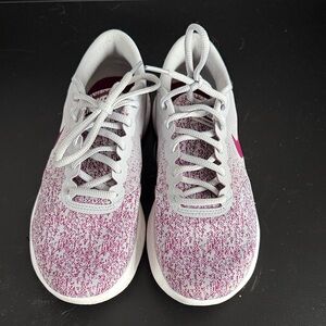 Nike Women's Gray and Maroon Athletic Shoes